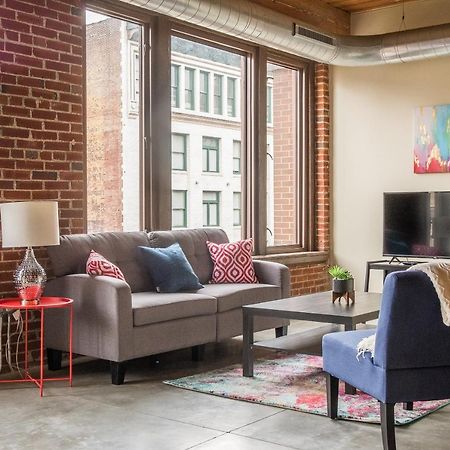 דירות סנט לואיס Frontdesk 1209 Washington Ave Apts Downtown St Louis מראה חיצוני תמונה